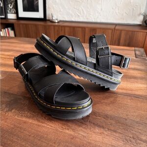 Dr. Martens Voss II Platform Sandal - Women's 8